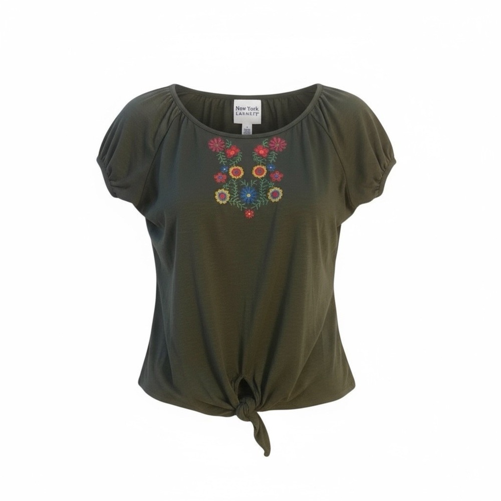New York Laundry Women's Size S Knit Top Green Floral Embroidery Raglan Sleeves